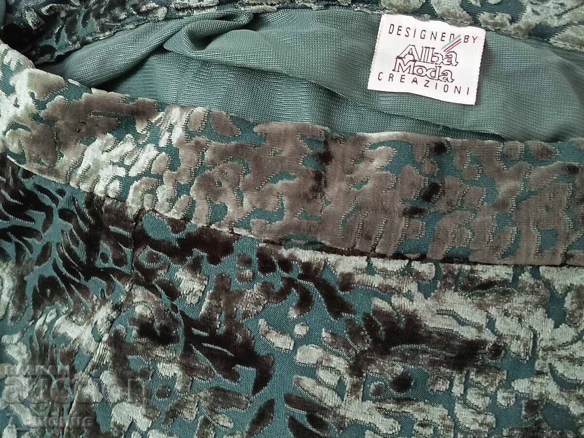 ПОЛА дълга, празнична , зелена, с подплата L с цена € 15.00 | 29.34 лв.