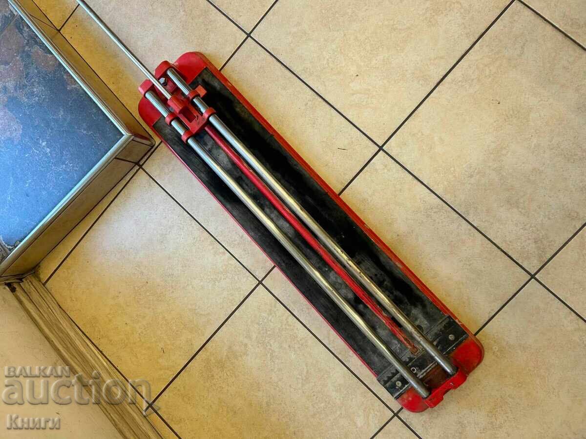 Μηχανή κοπής πλακιδίων με τιμή € 20.00 | 39.12 BGN