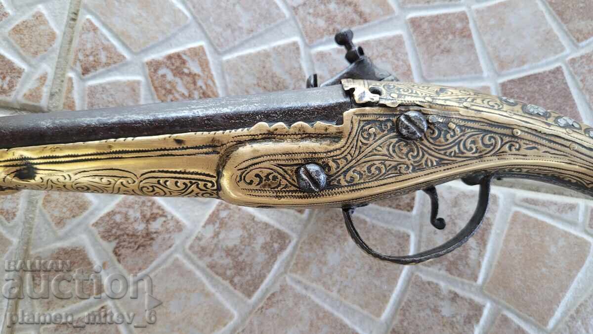 Pistol arnăut, pistolet, cu cremene cu preț € 799.00 | 1562.71 BGN