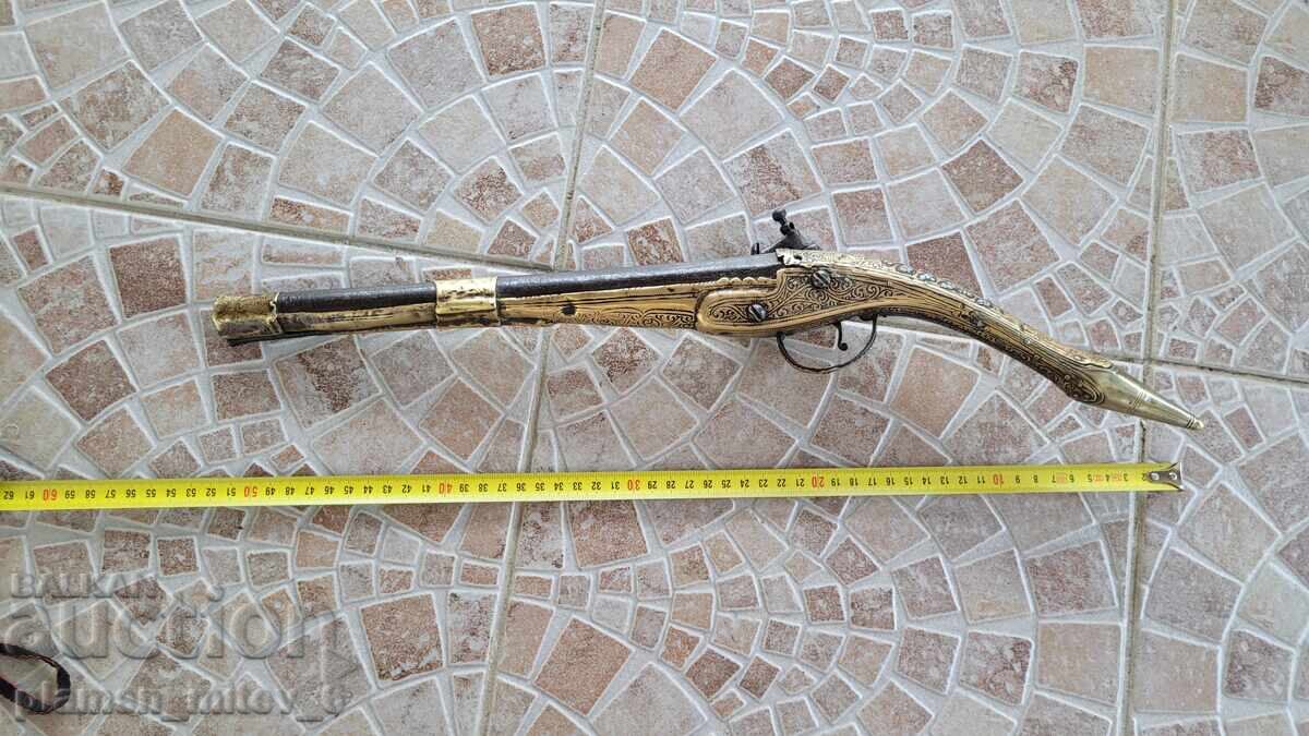 Pistol arnăut, pistolet, cu cremene