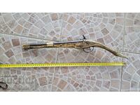 Pistol arnăut, pistolet, cu cremene