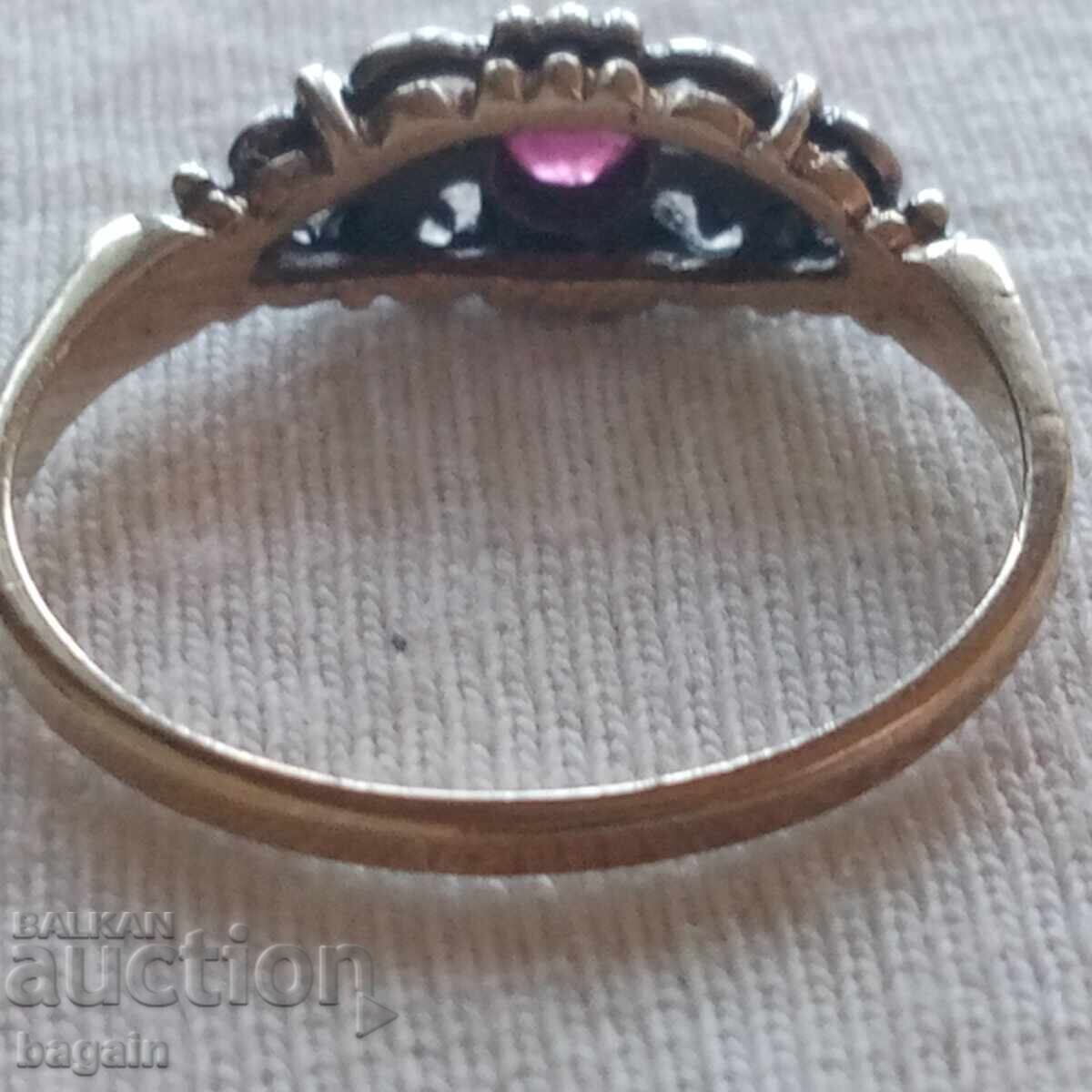 Inele cu rubine, argint placat cu aur - 6 Inele cu rubine, argint placat cu aur - 6