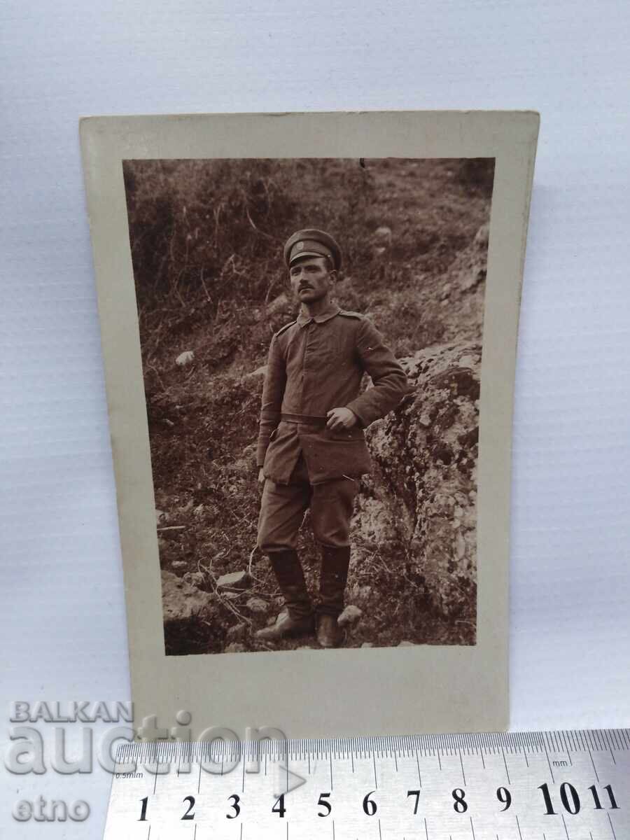 FOTOGRAFIE REGALĂ - PRIMUL RĂZBOI MONDIAL, SOLDAT, UNIFORMĂ cu preț € 3.00 | 5.87 BGN