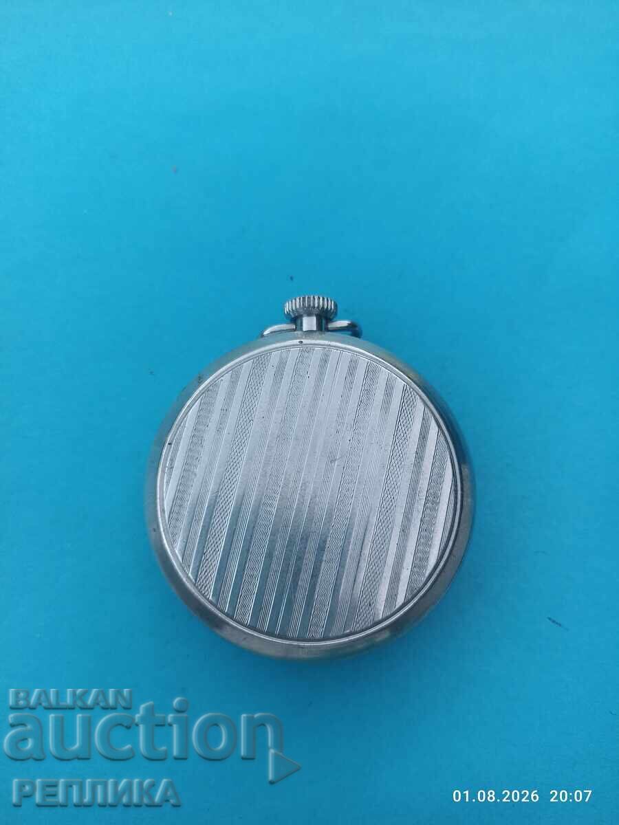Ceas de buzunar de colecție cu preț € 20.00 | 39.12 BGN Ceas de buzunar de colecție cu preț € 20.00 | 39.12 BGN