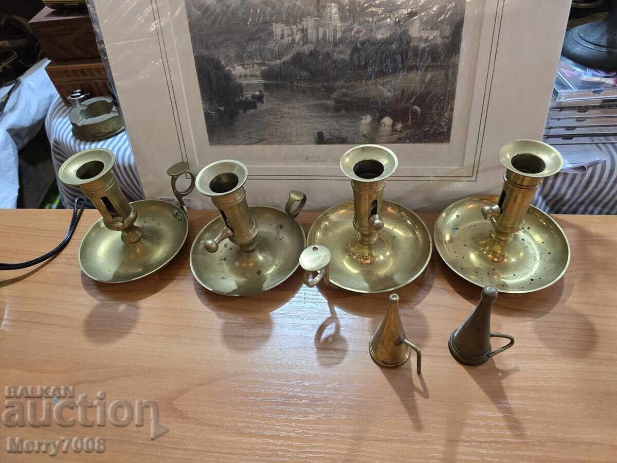 Auction  Old massive bronze candlesticks - (10) !