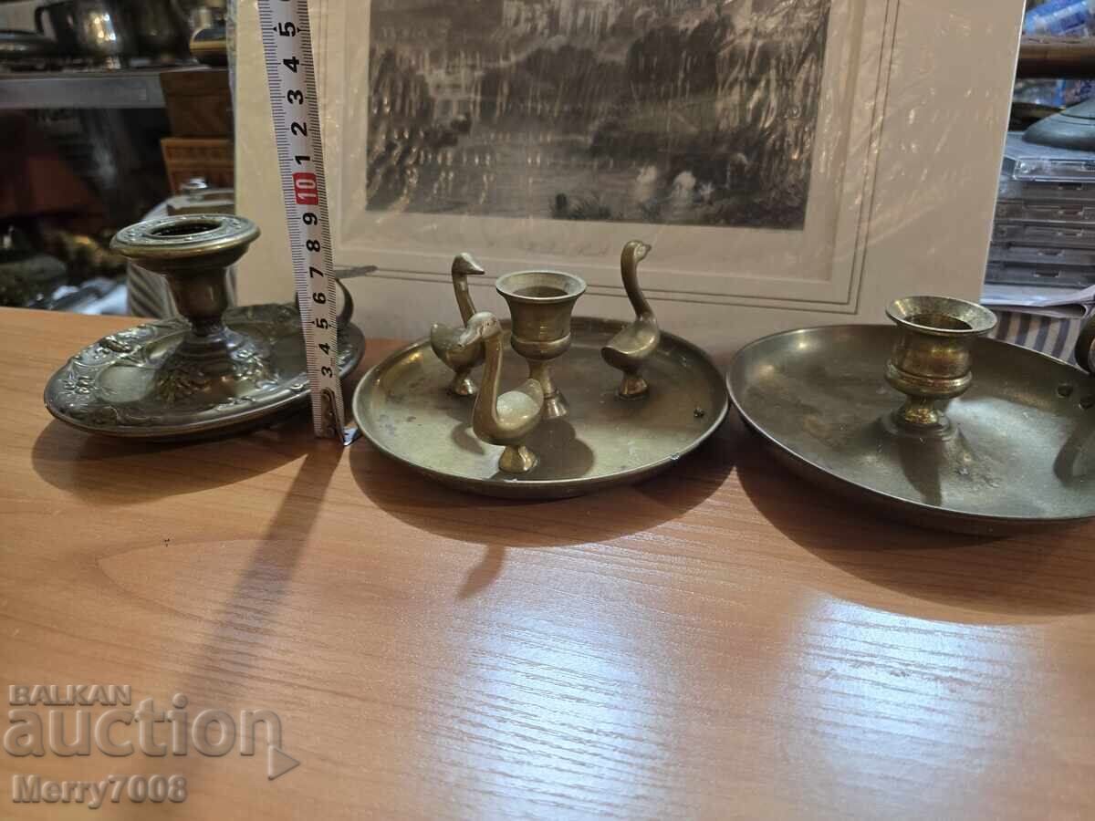 Δημοπρασία Παλιά μασίφ μπρούτζινα κηροπήγια - ( 20 ) !