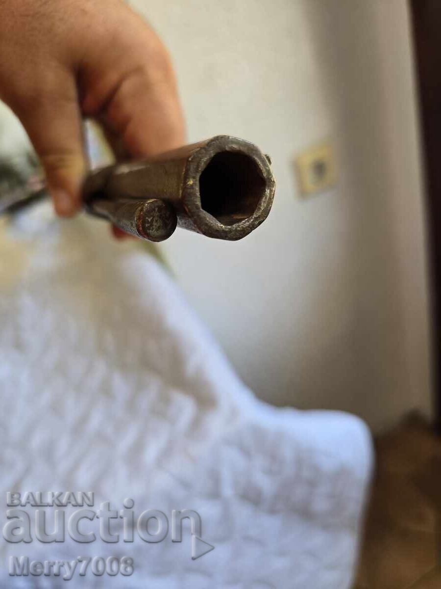 Delivery of Old authentic flintlock musket - 1800s!