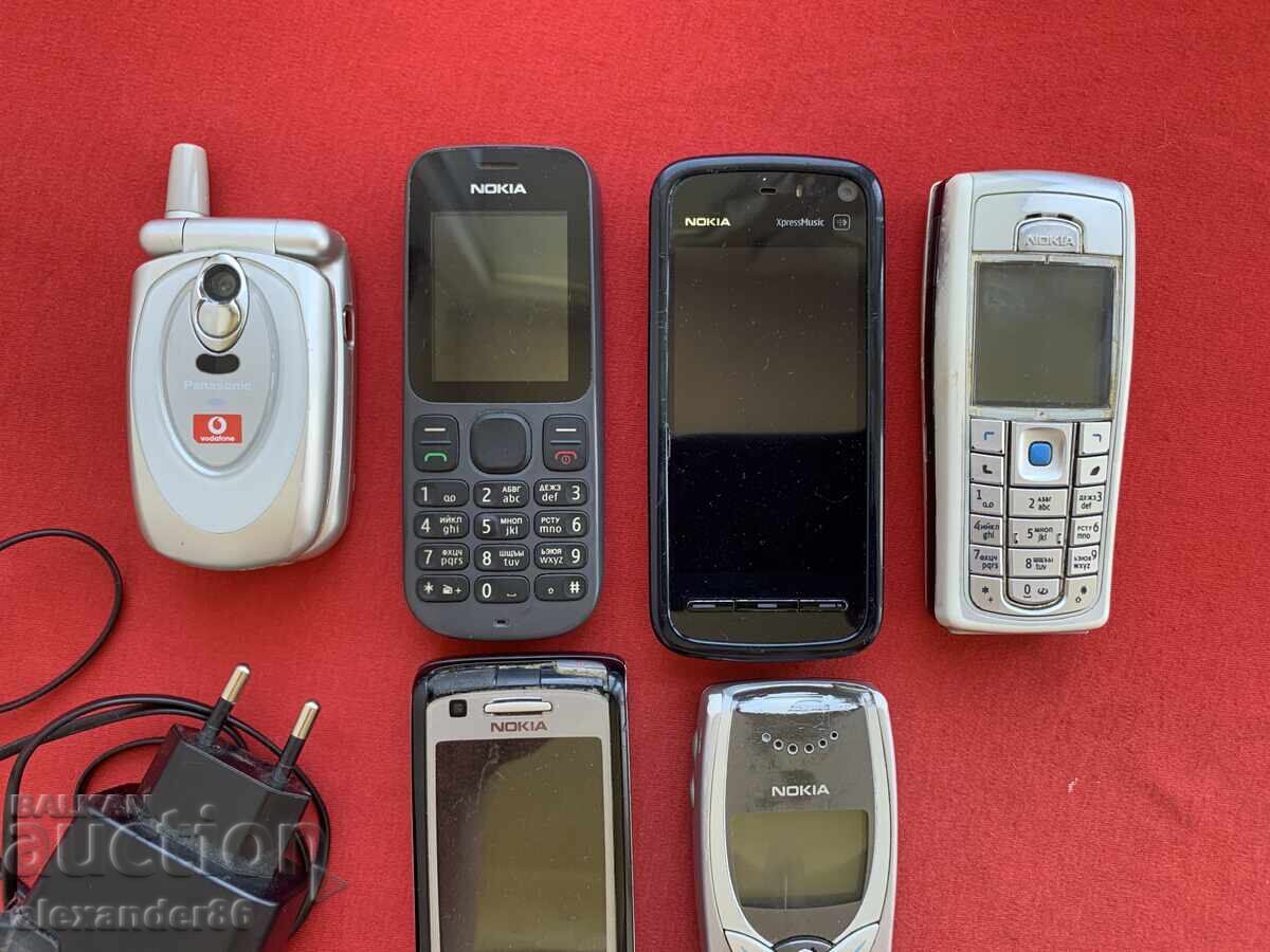 Шест стари телефона Nokia Panasonic +зарядно Нокия с цена € 10.00 | 19.56 лв. Шест стари телефона Nokia Panasonic +зарядно Нокия с цена € 10.00 | 19.56 лв.