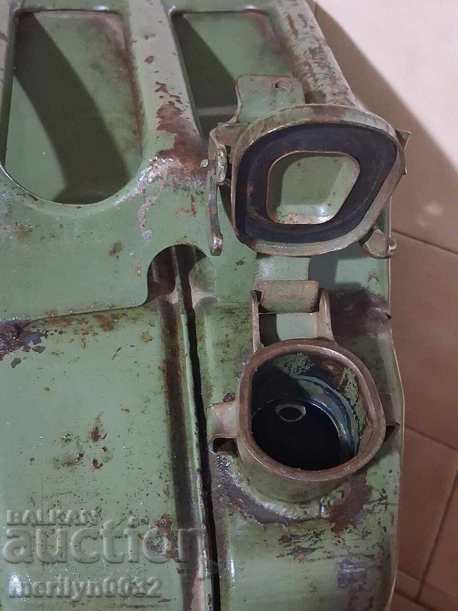 Canistră militară germană 20 litri pentru combustibil RDG 1985, originală din perioada socialistă - 5