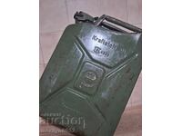 German military 20-liter fuel jerrycan GDR 1985, authentic socialist era