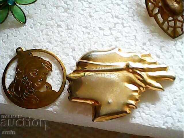 Rare frumoase ace de rever placate cu aur cu preț € 10.00 | 19.56 BGN