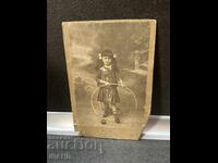 1917 snimka tvŭrd karton momiche s obrŭch foto Shumen