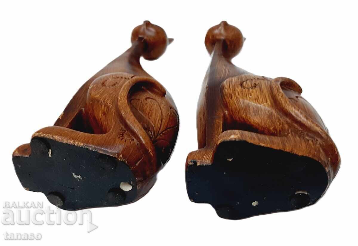 Retro cat figurines — set of two — polyresin - 7