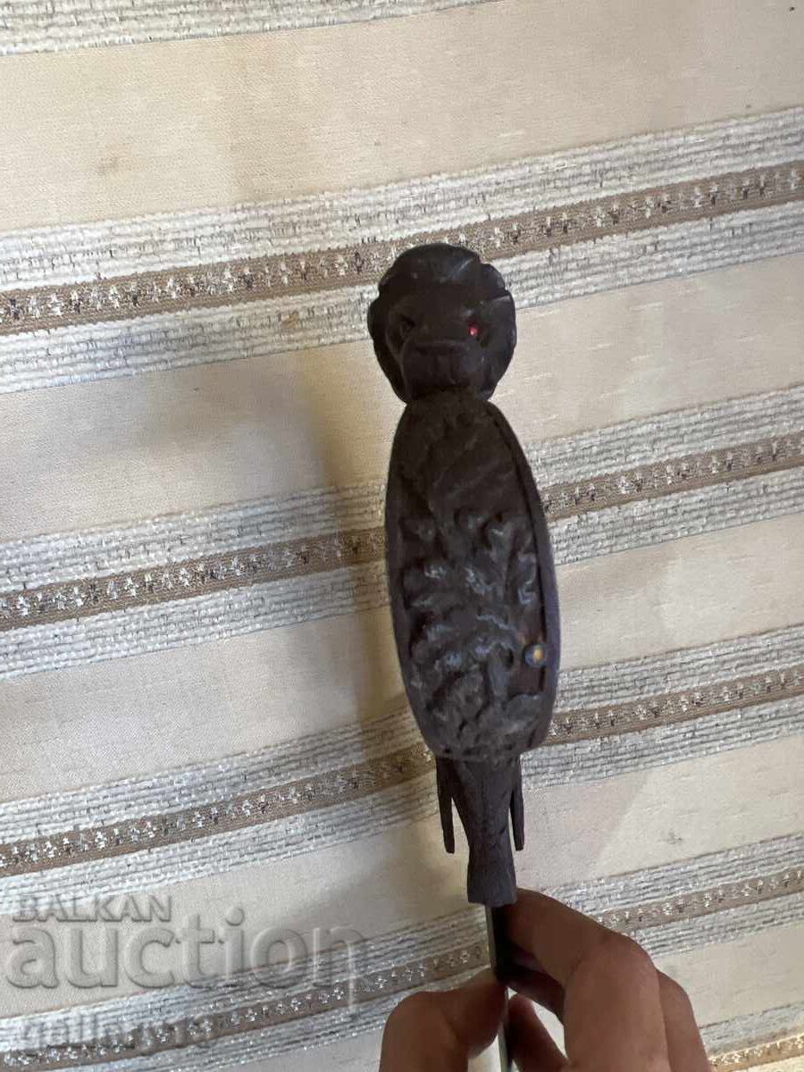 Livrarea Sabie veche lamă cap de leu rubine