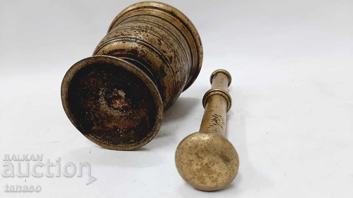 Antique brass mortar and pestle — heavy — 1.77 kg - 7