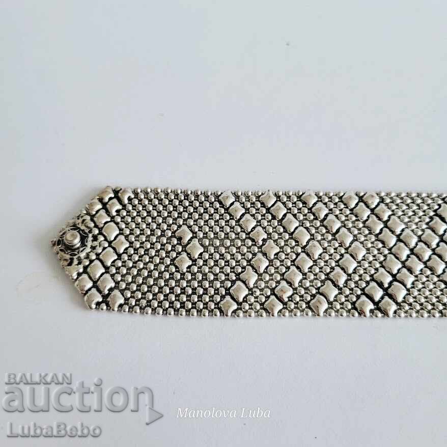 Livrarea Brățară metalică tip manșetă (cuff bracelet)