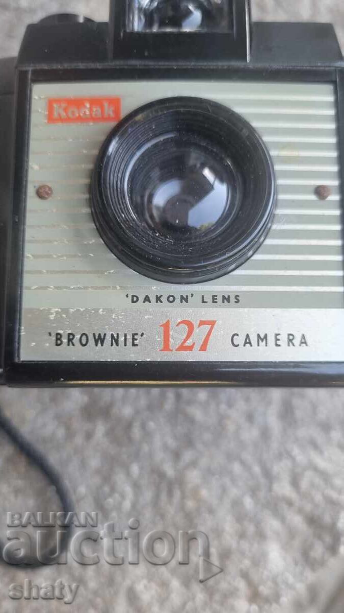 Old bakelite camera with price € 30.00 | 58.68 BGN