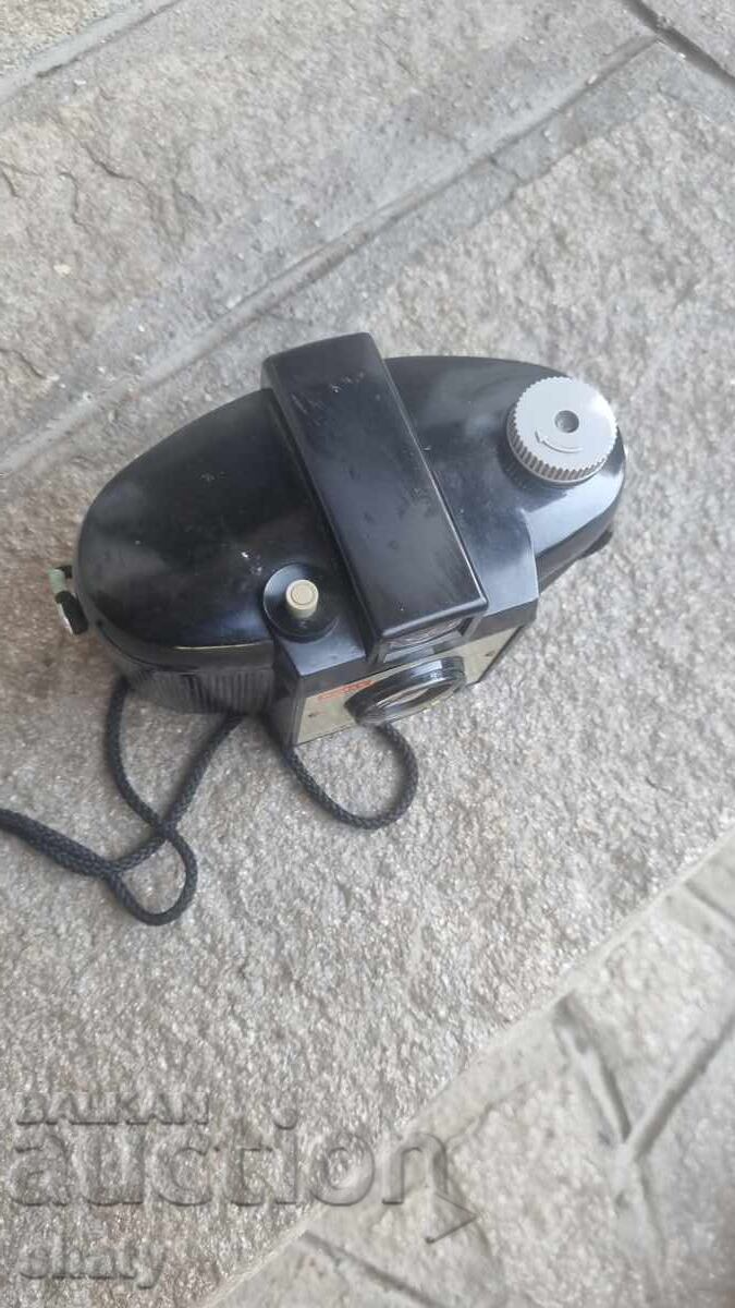 Auction  Old bakelite camera