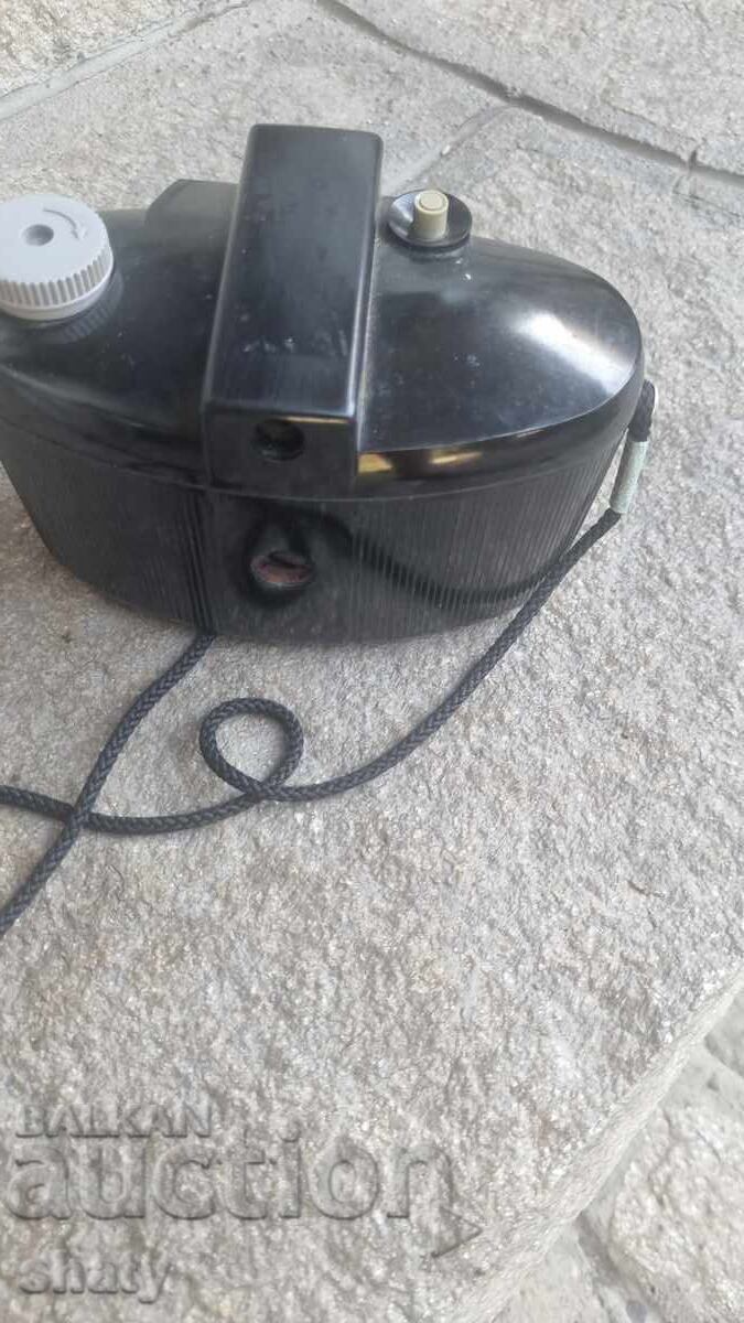 Delivery of Old bakelite camera