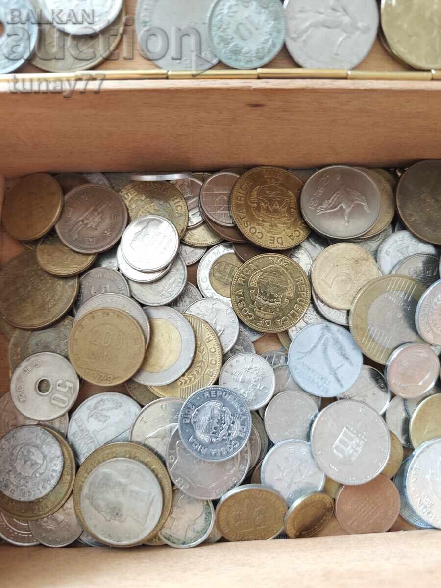Delivery of Mega lot of coins over 220 pcs different denominations and years Delivery of Mega lot of coins over 220 pcs different denominations and years