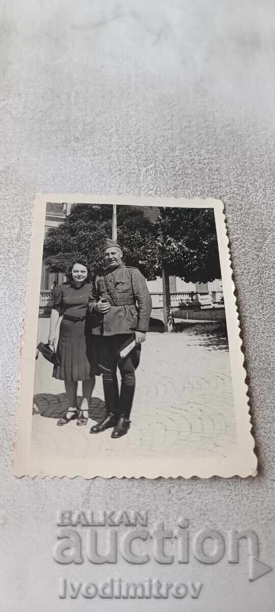 Fotografie Sofia Ofițer și femeie pe stradă