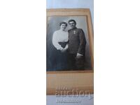 Снимка Жена офицер с австрийски орден и Откритъ листъ 1917