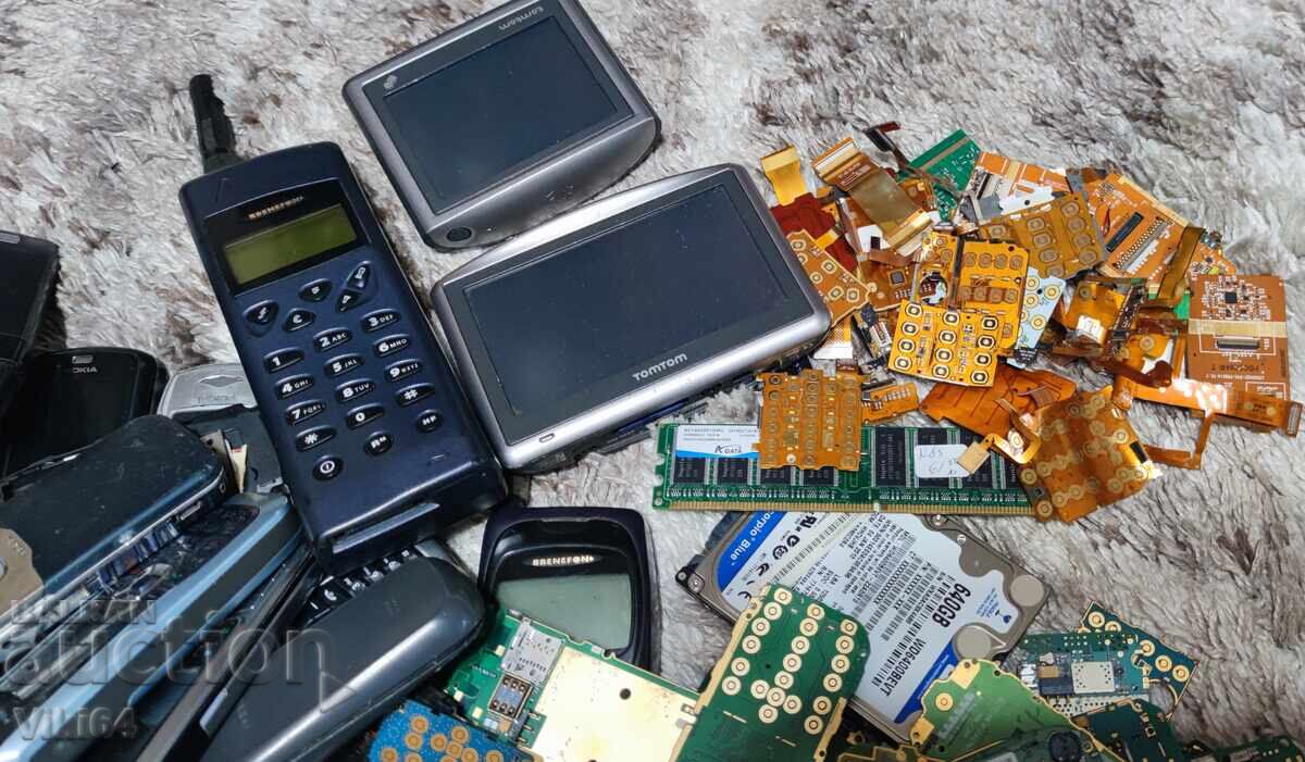 Lot mare deșeuri electronice 90 telefoane 90 plăci de bază și altele BZC - 5