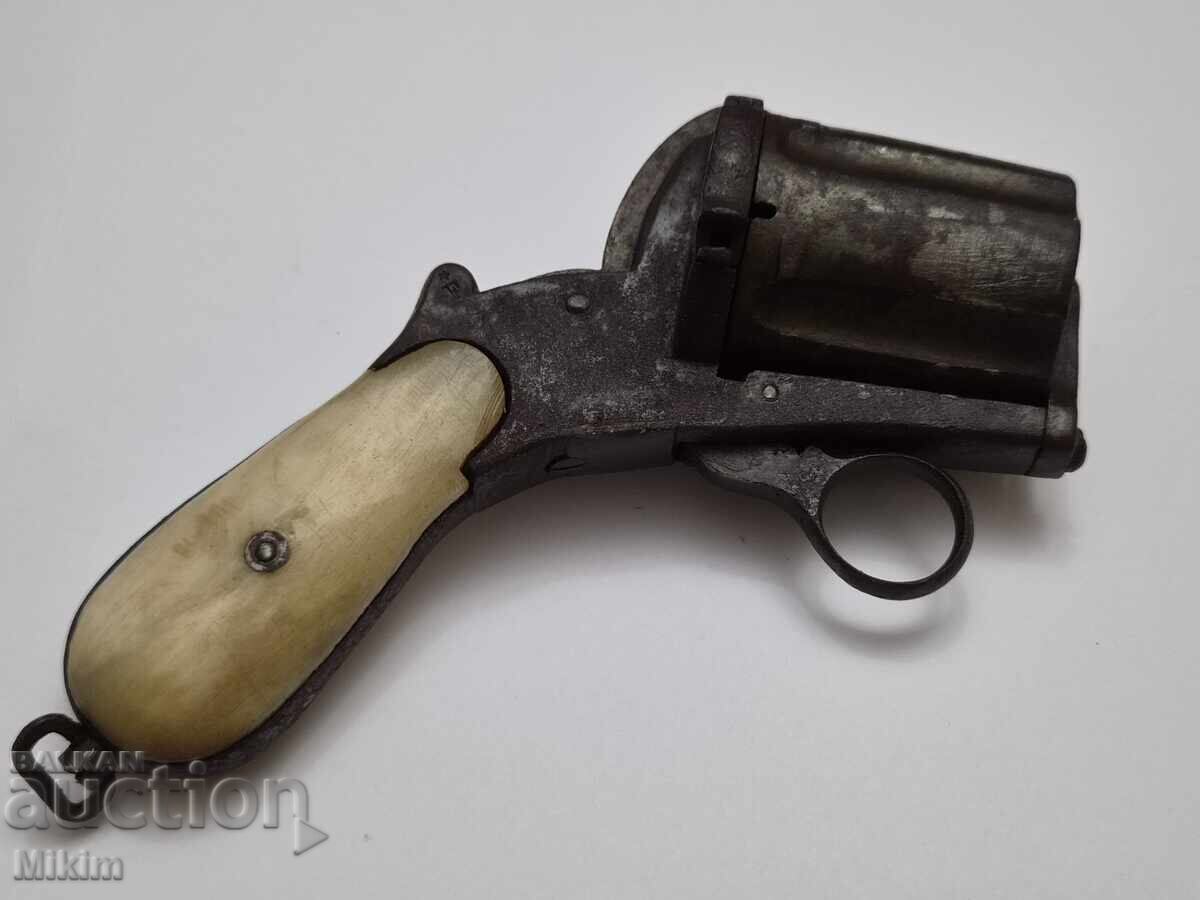 Πιστόλι πιπεριάς Lefaucheux 2 με τιμή € 500.00 | 977.92 BGN Πιστόλι πιπεριάς Lefaucheux 2 με τιμή € 500.00 | 977.92 BGN