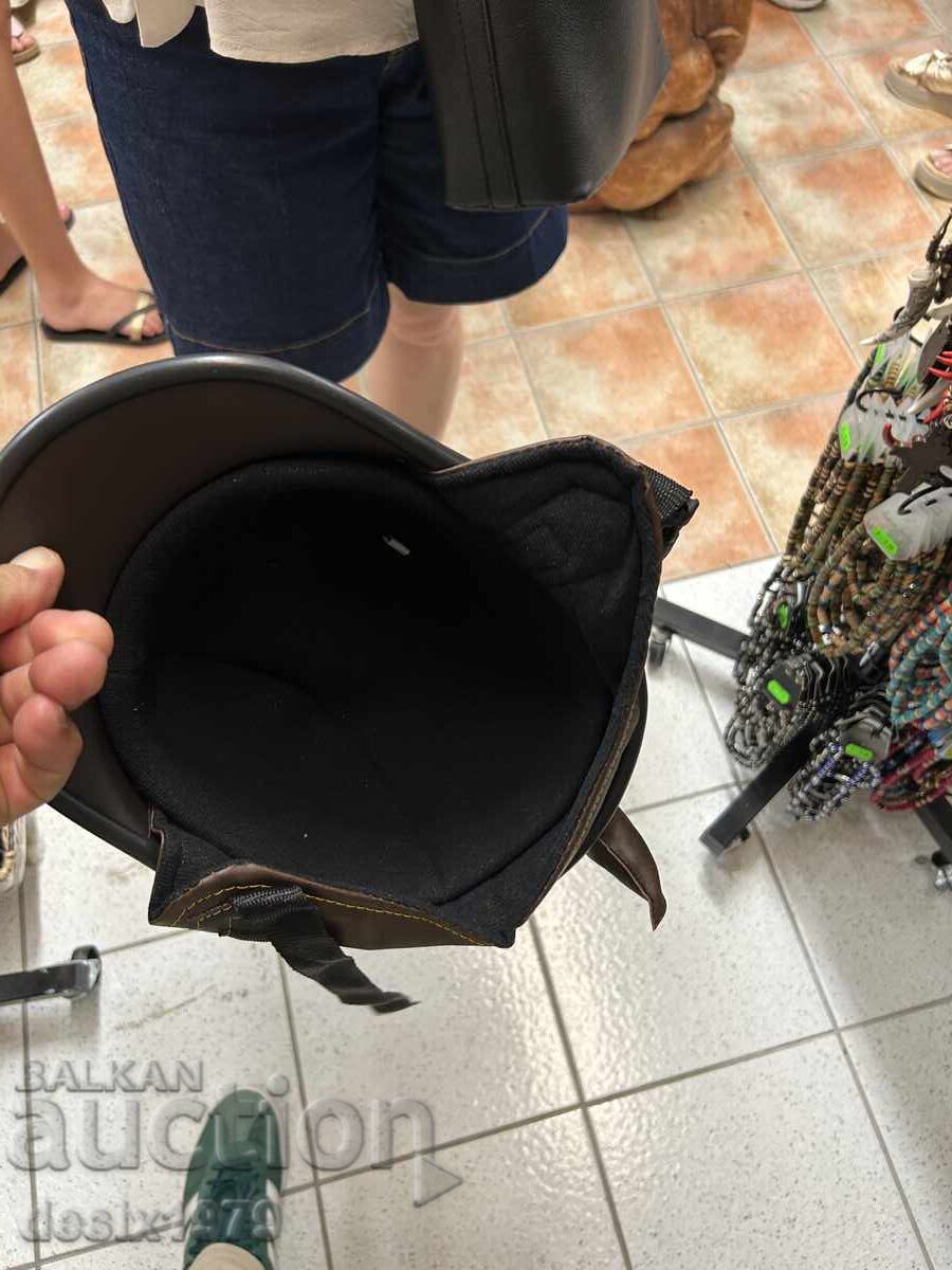 Δημοπρασία Κράνος μηχανής τύπου ρόκερ