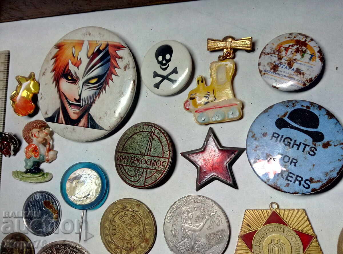 Delivery of COLLECTIBLE LOT Old COINS BADGES MEDALS Bulgaria Foreign