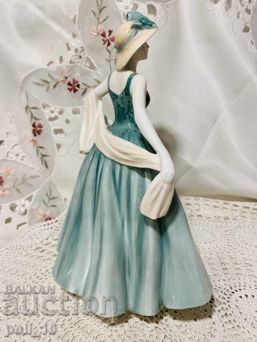 Delivery of porcelain figurine