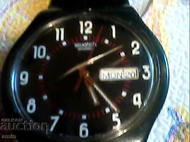 Όμορφο ρολόι Swatch, καινούργια μπαταρία, λειτουργεί άψογα