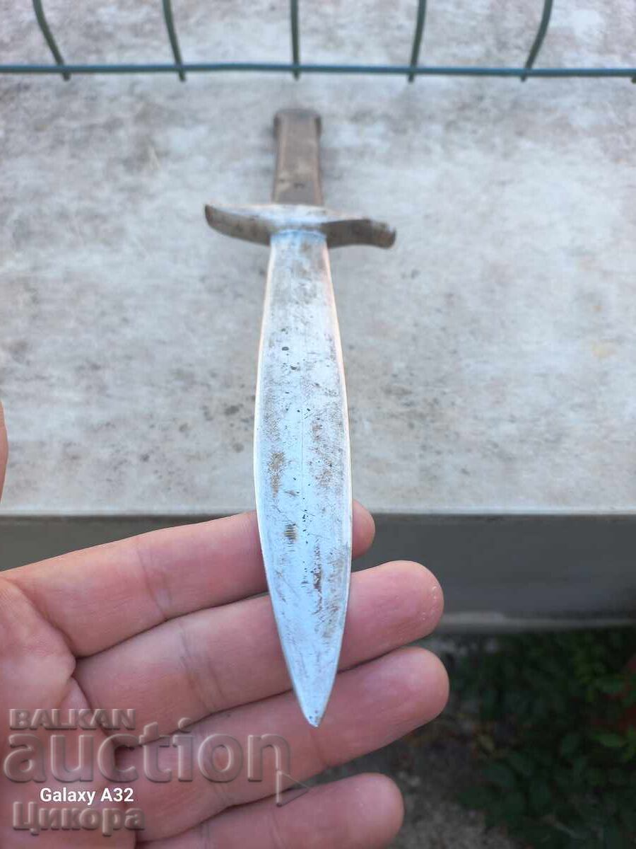 KAMA KNIFE LEG with price € 40.00 | 78.23 BGN KAMA KNIFE LEG with price € 40.00 | 78.23 BGN