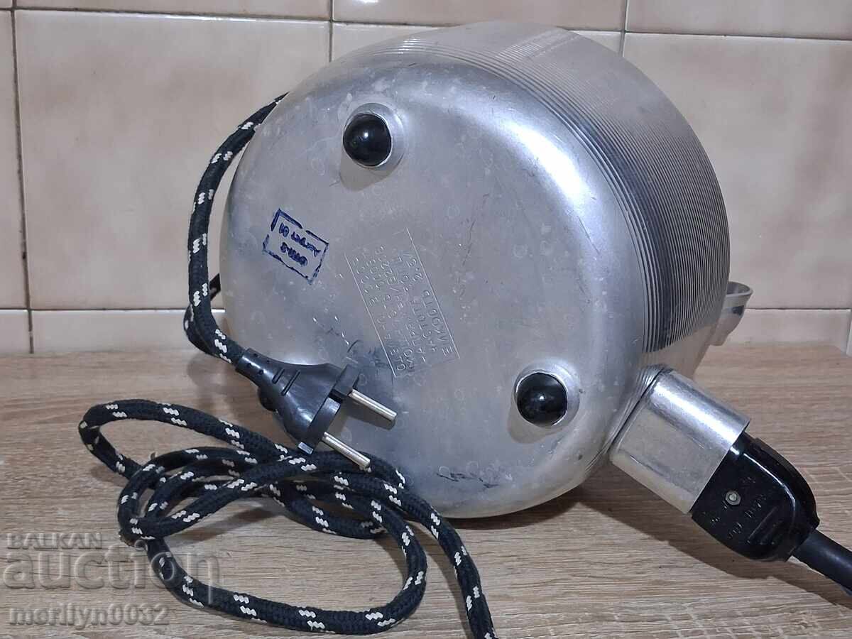 Παράδοση Ηλεκτρικός βραστήρας με καλώδιο από τη δεκαετία του '80 ΕΣΣΔ