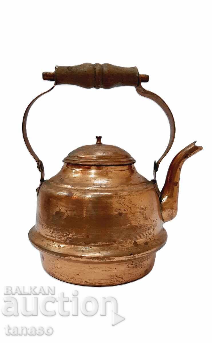 Vintage copper kettle, wooden handle Vintage copper kettle, wooden handle