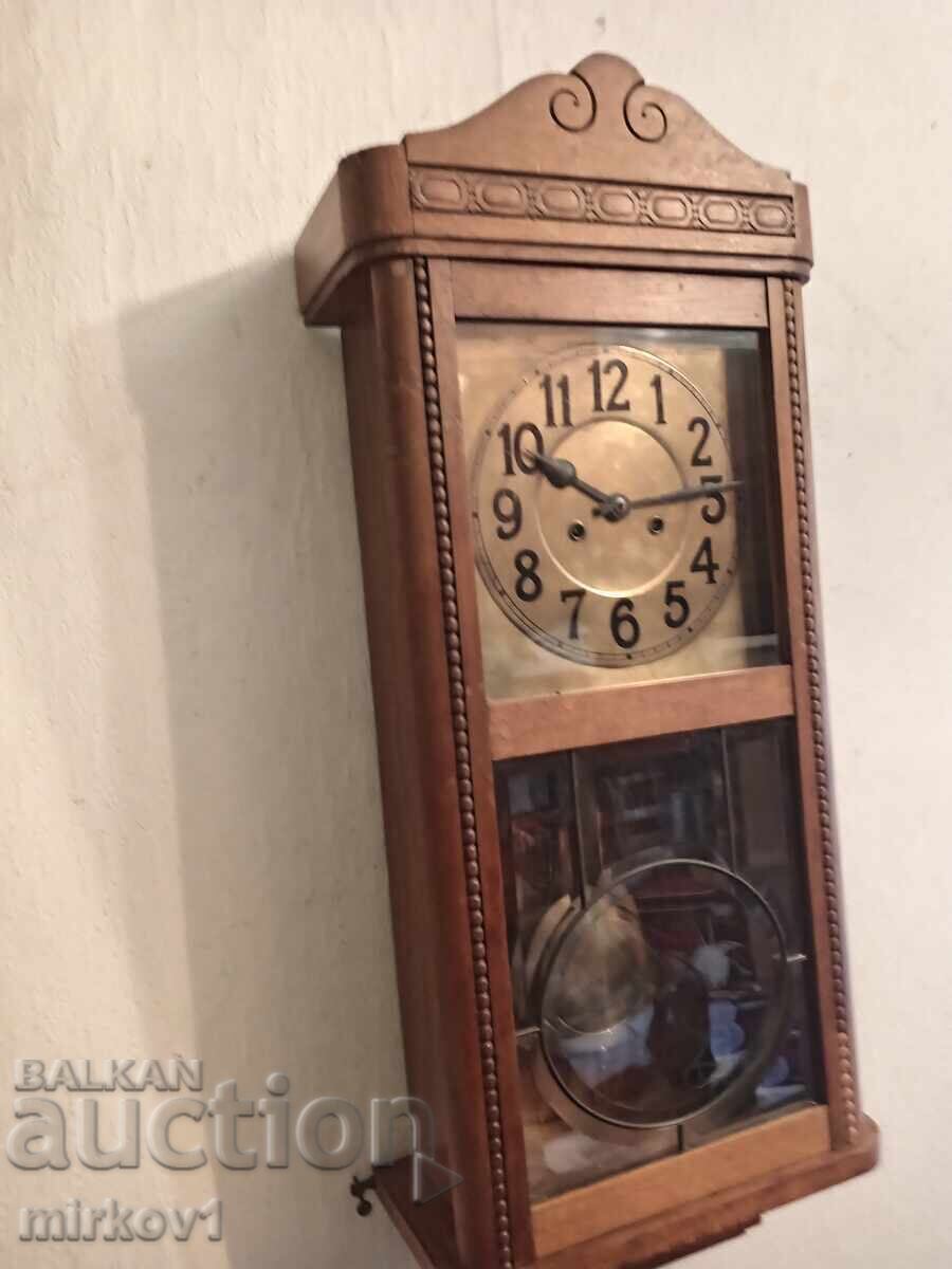 Auction  German wall clock Hamburg Amerikain