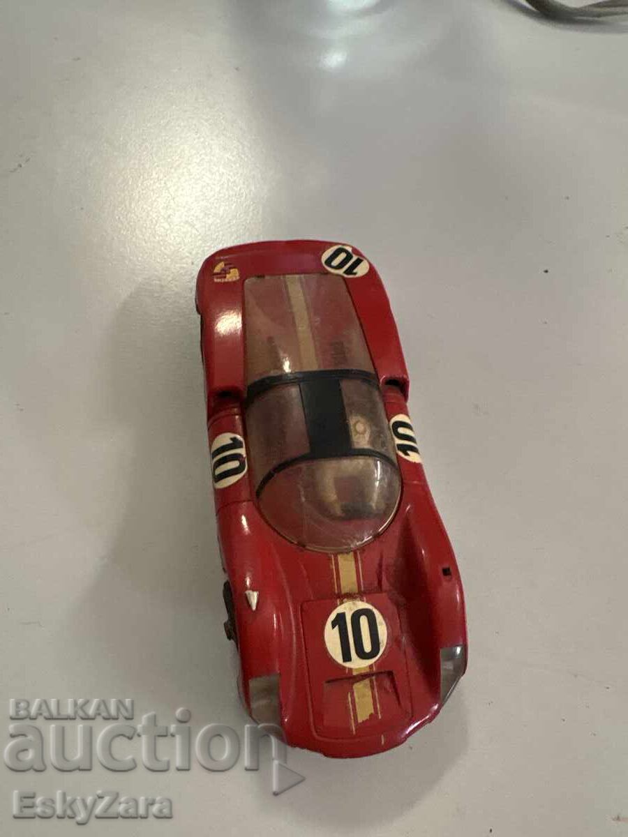 Ретро количка за автописта Porsche Carrera 10