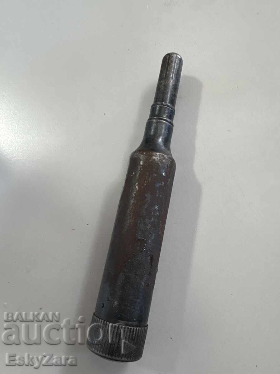 Veche ungătoare metalică de precizie cu capac