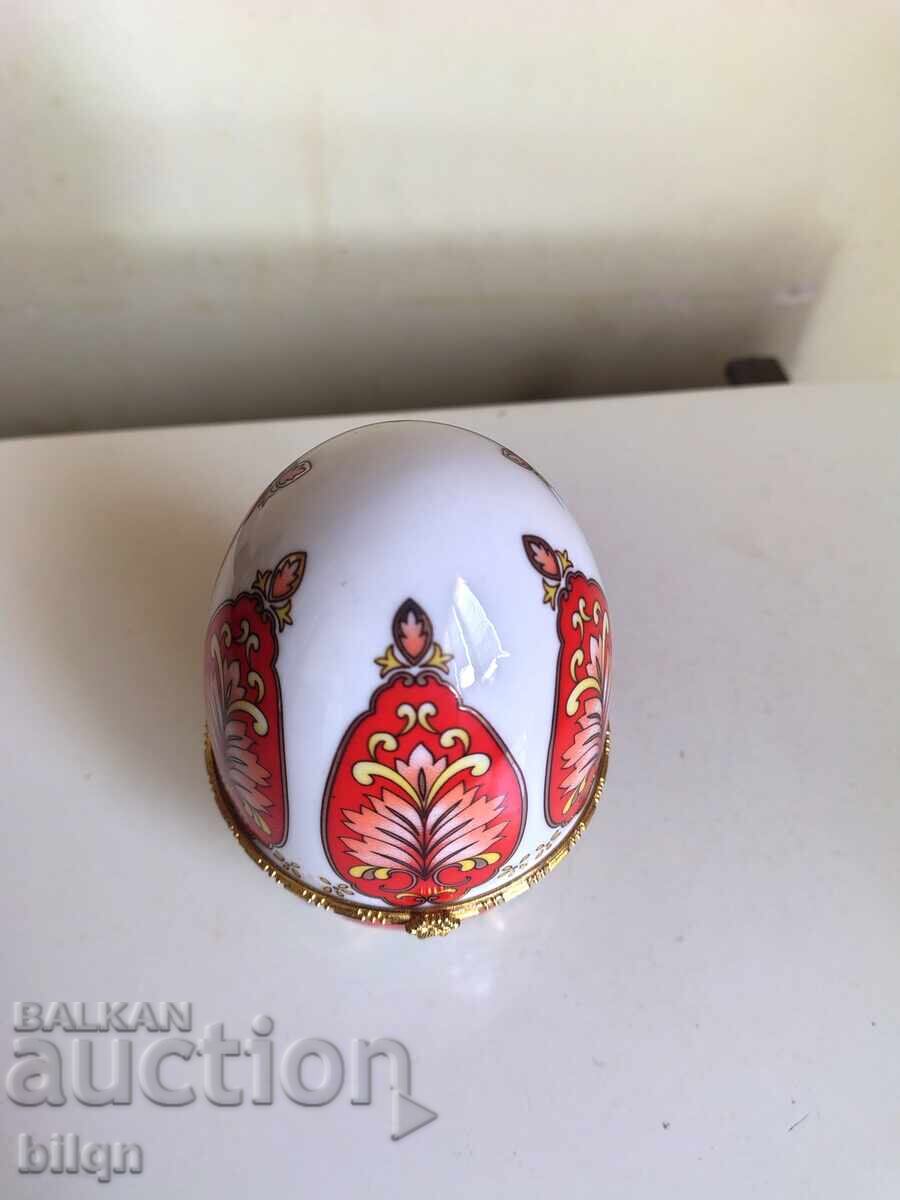Beautiful Porcelain Egg Jewelry Box with price € 22.21 | 43.44 BGN