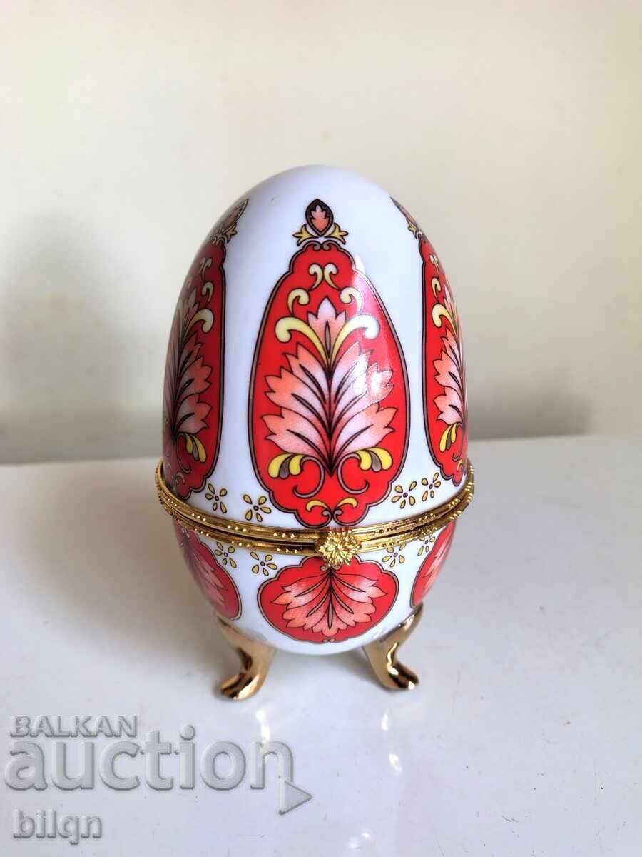 Beautiful Porcelain Egg Jewelry Box