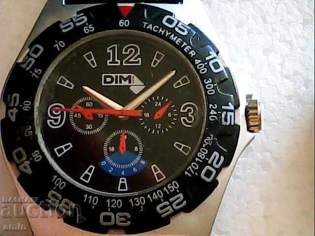 Delivery of Watches all working no batteries