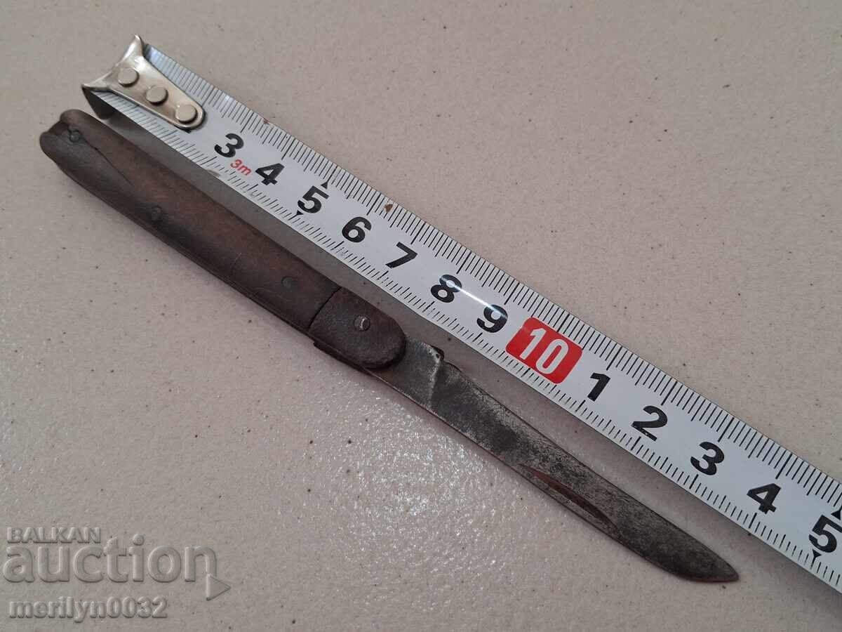 Delivery of Old knife, knife, small knife
