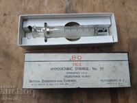 Vintage collectible American glass syringe 5 cc