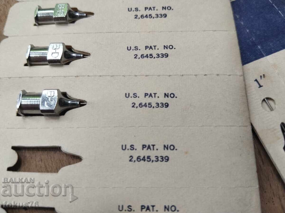 Стари колекционерски американски игли за спринцовка с цена € 25.00 | 48.90 лв.