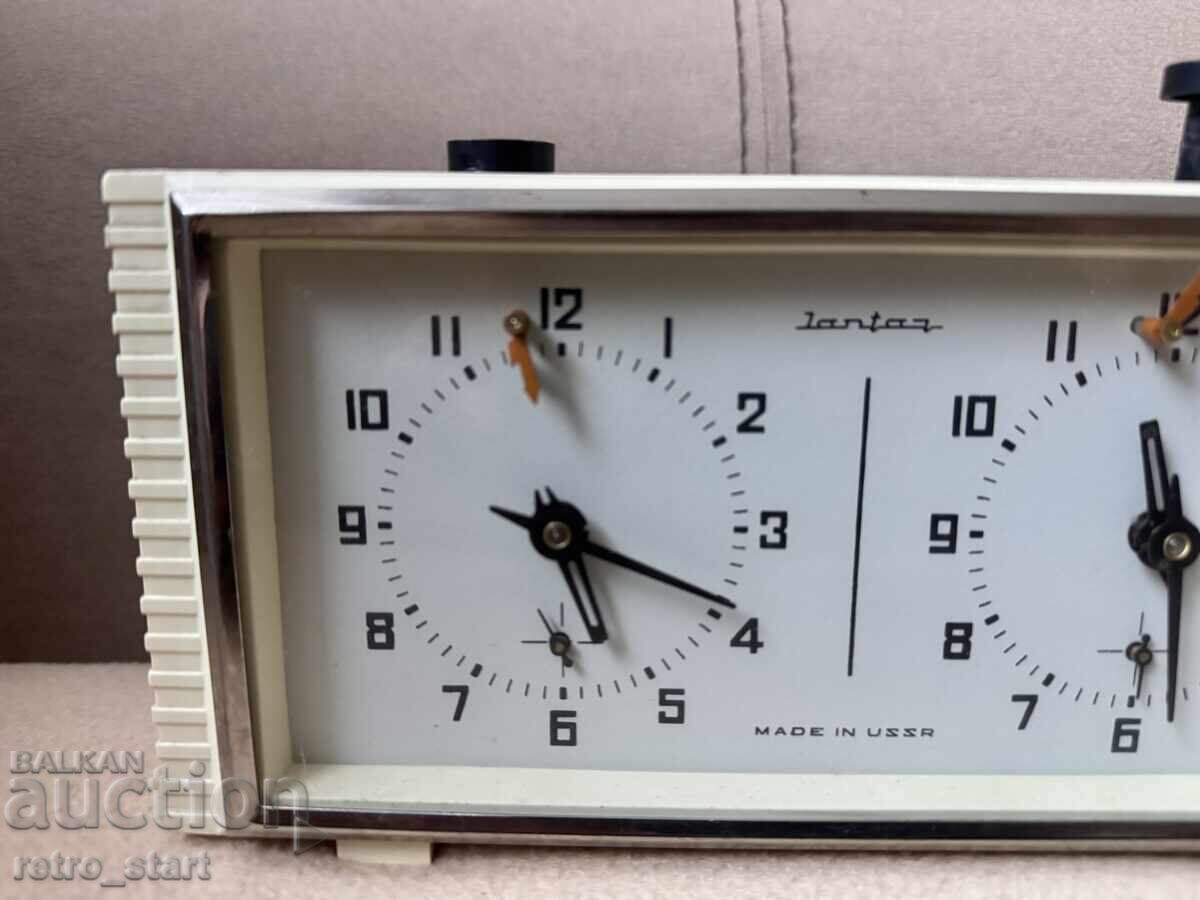 Ceas de șah, Yantar, funcțional, bine întreținut cu preț € 35.00 | 68.45 BGN Ceas de șah, Yantar, funcțional, bine întreținut cu preț € 35.00 | 68.45 BGN