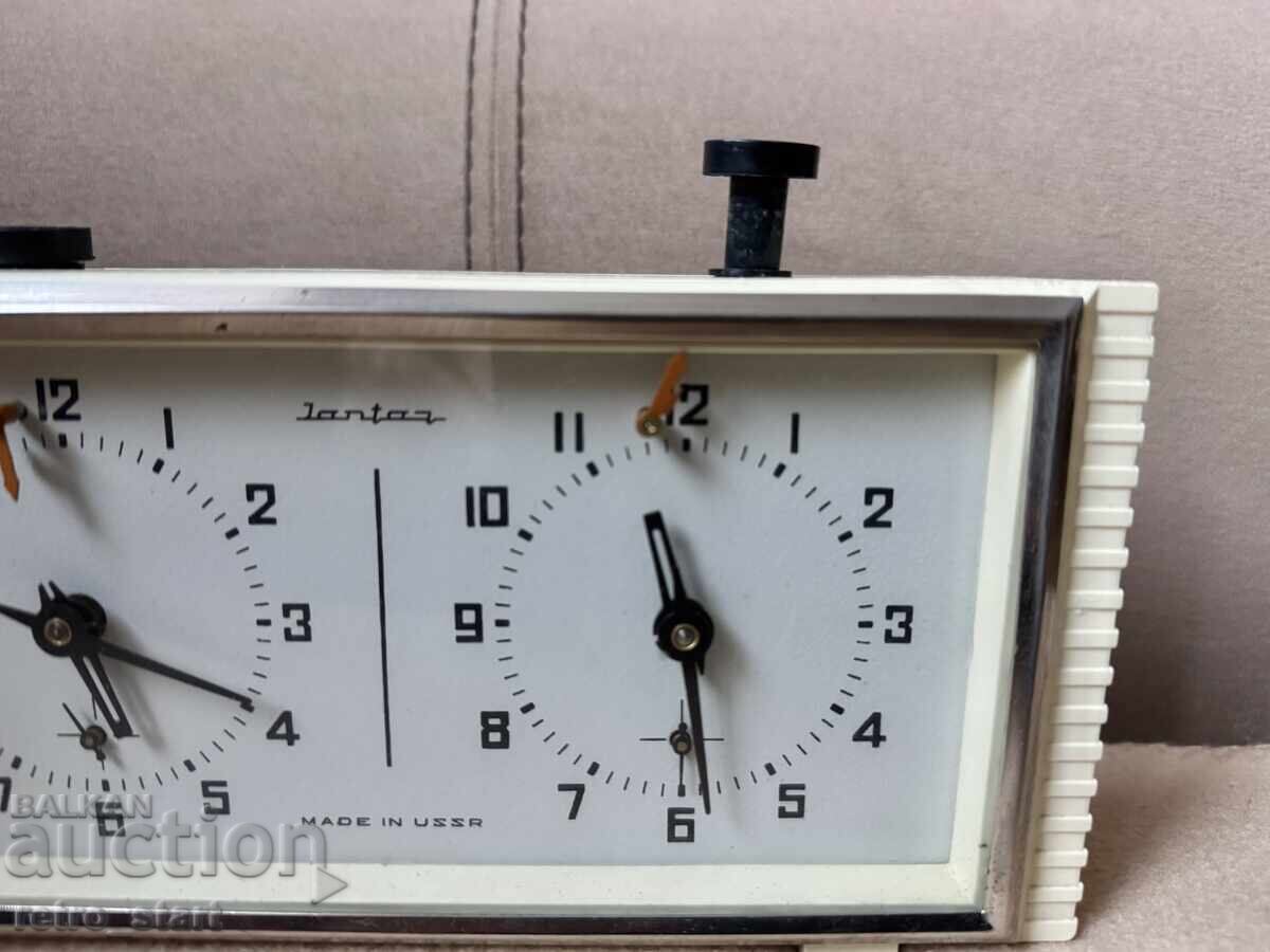 Licitație Ceas de șah, Yantar, funcțional, bine întreținut Licitație Ceas de șah, Yantar, funcțional, bine întreținut