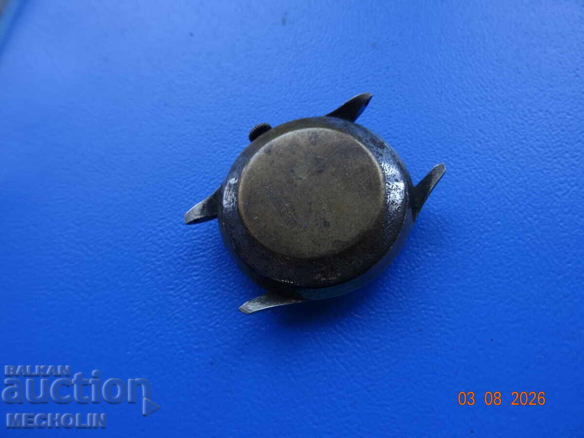 Auction  WW2 COLLECTIBLE WATCH TROTTEUR SWISS