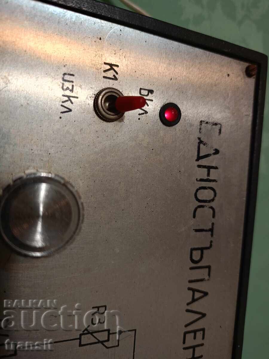 Лабораторен уред, електроника. с цена € 0.01 | 0.02 лв.