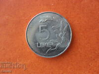 5 λεκές 2000. Αλβανία