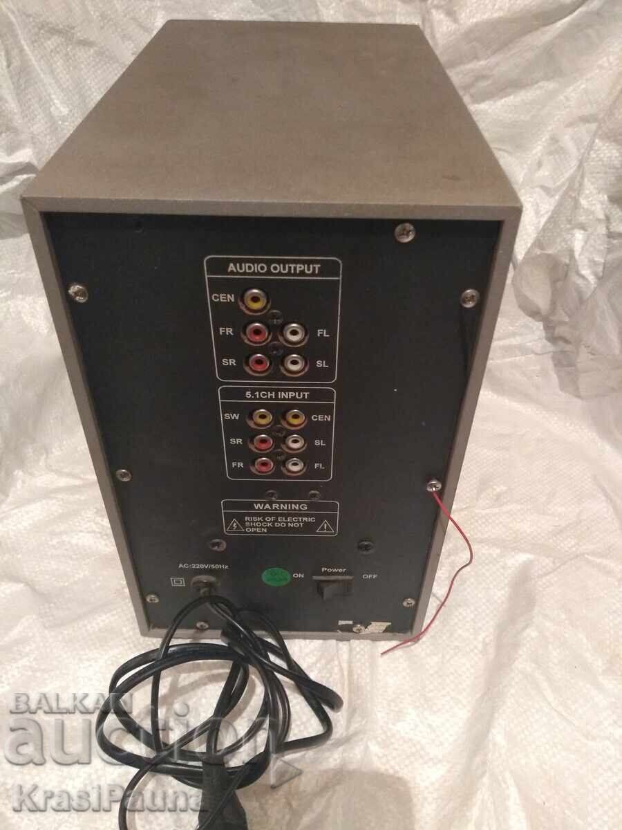 Delivery of Subwoofers, active and passive. For repair / parts